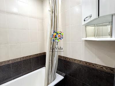 квартира за адресою Озерна вул., 26