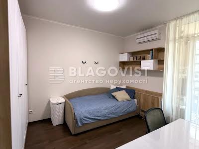 квартира за адресою Регенераторна вул., 4 к1