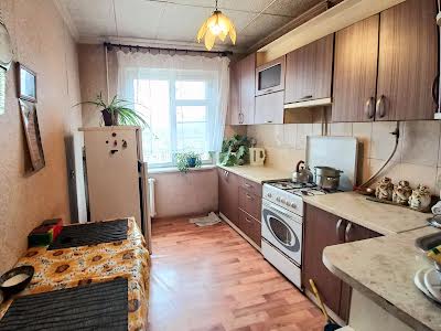 квартира за адресою Нарская, 7