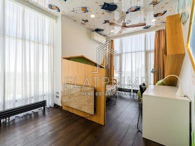 квартира по адресу Академика Глушкова просп., 9-В