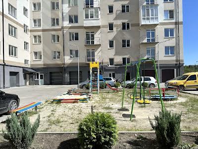 квартира за адресою Заозерна вул., 1