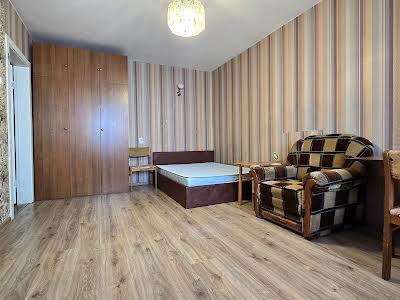 квартира по адресу Червоной Калины просп. (Владимира Маяковского), 93-А