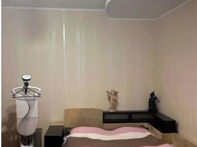 квартира за адресою Драгоманова вул., 8