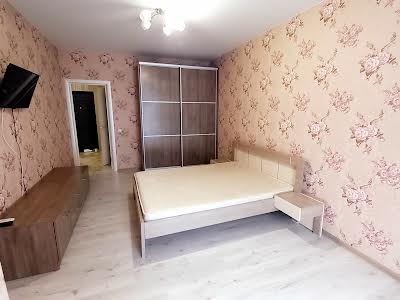 квартира за адресою Драгоманова вул., 2