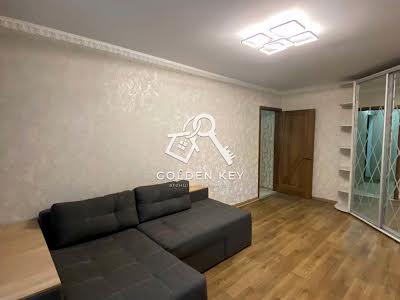 квартира за адресою Тинка, 16