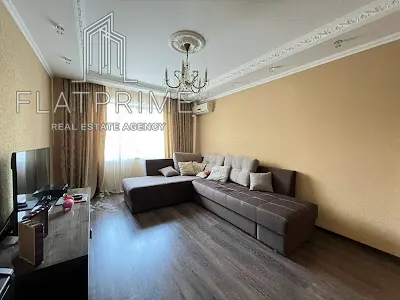 квартира за адресою Тростянецька вул., 8-Б