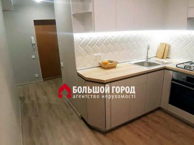 квартира за адресою Бочарова вул., 8