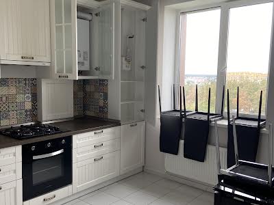 квартира за адресою Велика Кільцева вул., 9