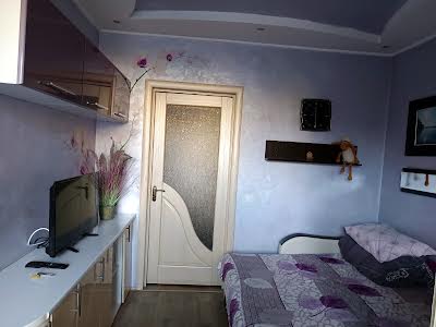 квартира за адресою Хотинська вул., 2/2