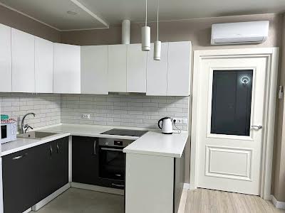 квартира за адресою Драгоманова вул., 38-А