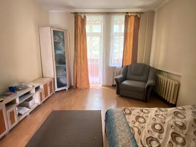 квартира по адресу Митрополита Василия Липковского ул. (Урицкого), 16