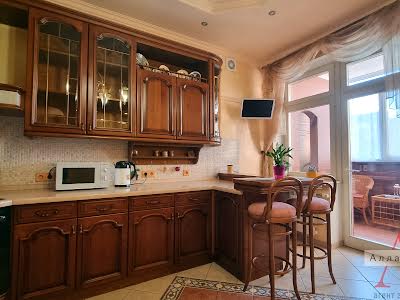 квартира за адресою Лєскова вул., 1А