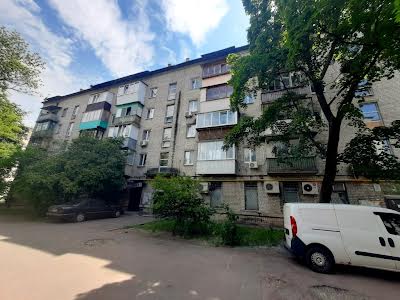 квартира за адресою Верховної Ради бульв., 31