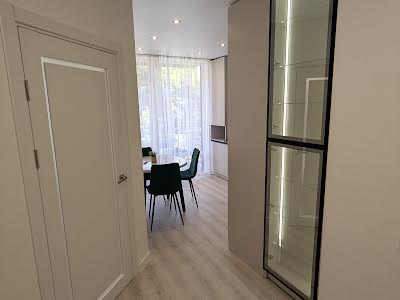 квартира за адресою Флотська, 10б
