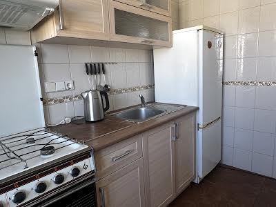 квартира за адресою Новопирогівська вул., 25
