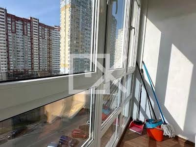 квартира за адресою Софії Русової вул., 7