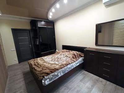 квартира по адресу Драгоманова ул., 2Б