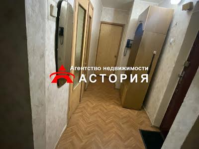 квартира за адресою Українська вул., 35