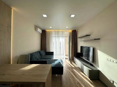 квартира за адресою Салютна вул., 2б