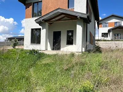 дом по адресу Захисників Вітчизни