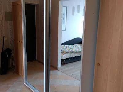 квартира по адресу Драгоманова ул., 6/1