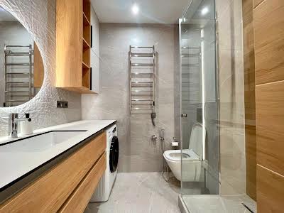 квартира за адресою Салютна вул., 2к8