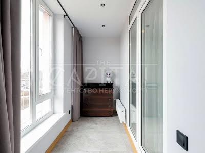 квартира за адресою Регенераторна вул., 4 к15