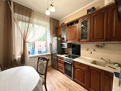квартира за адресою Кловський узвіз, 4