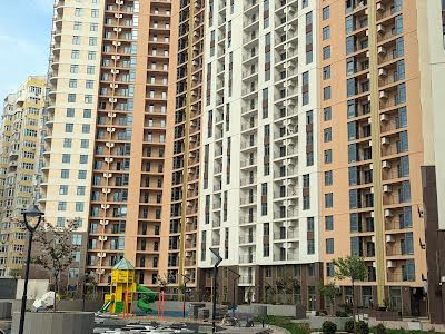 квартира за адресою Краснова вул., 3а