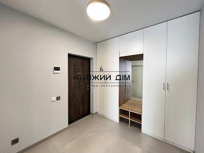 квартира за адресою Дніпровська набережна вул., 17В