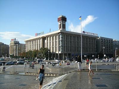 коммерческая по адресу Незалежності пл., 2