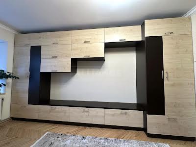 квартира за адресою Хіміків вул., 6