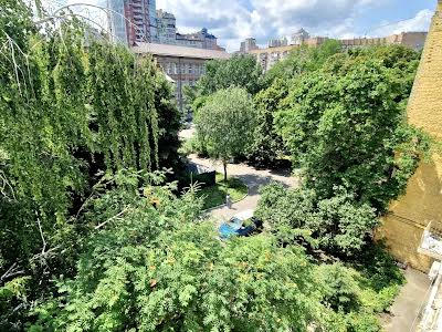 квартира за адресою Гоголівська вул., 32-Б