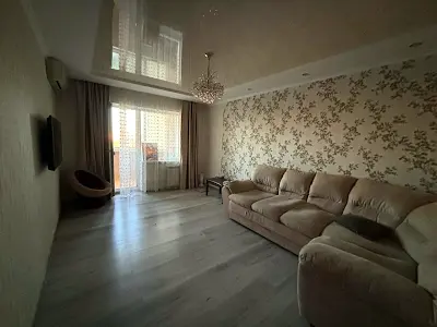 квартира за адресою Оноре де Бальзака вул., 55