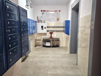 квартира за адресою Анни Ахматової вул., 35-А