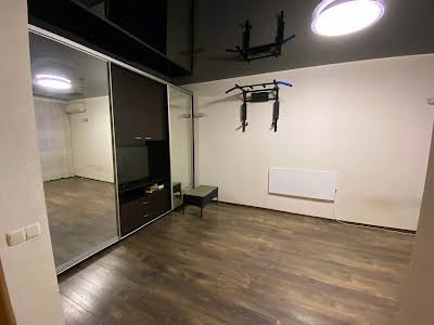 квартира за адресою Айвазовського вул., 19