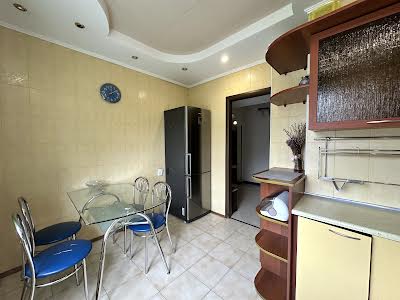 квартира по адресу Оболонский просп., 34-А