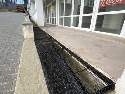 комерційна за адресою Малоголосківська вул., 32