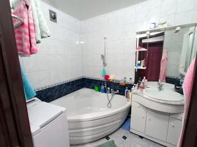 квартира за адресою Солідарна вул., 2
