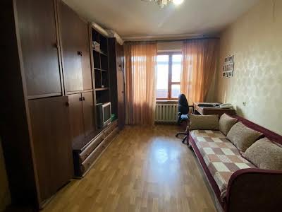 квартира за адресою Ільфа та Петрова вул., 27