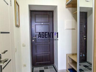 квартира за адресою Льво, 17