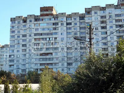 квартира за адресою Калинова вул., 8