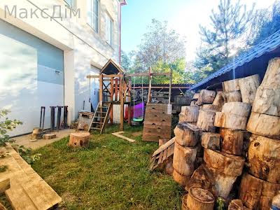 комерційна за адресою Андрія Сахарова вул., 5А