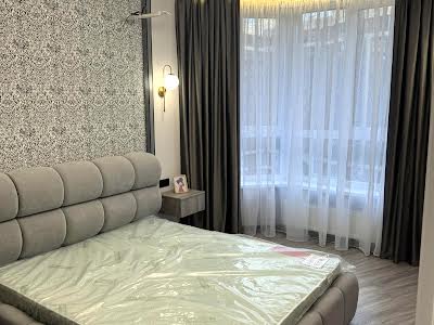 квартира за адресою Молодіжна вул., 10