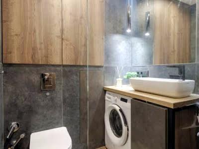 квартира за адресою Київ, Салютна вул., 2к3