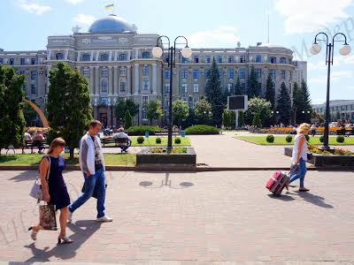 комерційна за адресою площа Привокзальна пл., 2