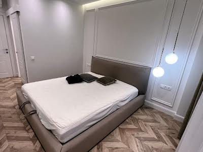 квартира за адресою Регенераторна вул., 4 к. 11