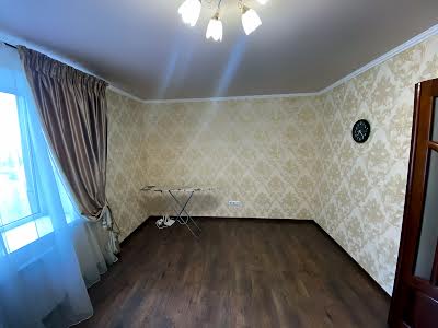 квартира за адресою Симиренка вул., 1-г