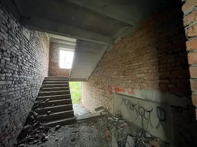 комерційна за адресою Броварська, 1 А