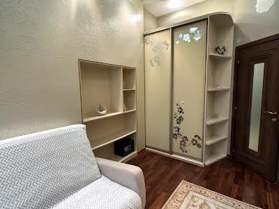 квартира за адресою Лютеранська вул., 8